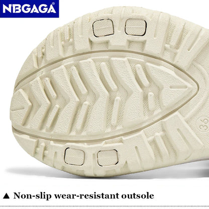 Sandália flat bege velcro — vista traseira