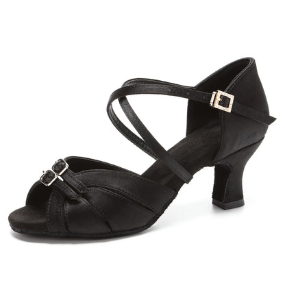 Sapato salsa tango preto — detalhe sola couro