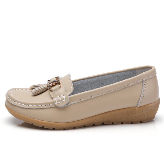 Loafer feminino couro bege tassel metálico - Valent
