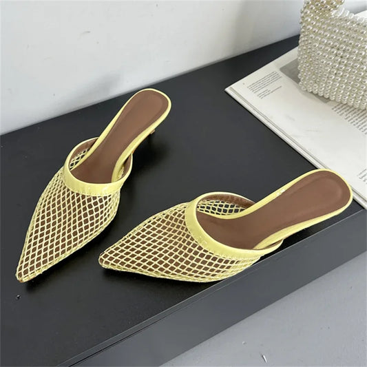 Sandália feminina amarela bico fino tela vazada slingback - Valent