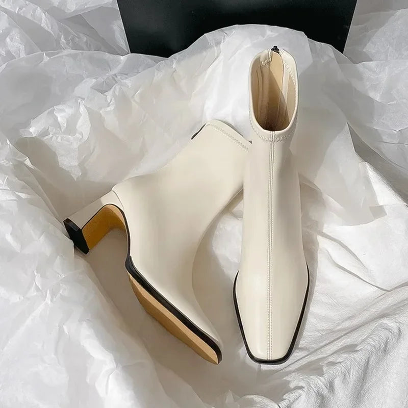 Ankle boot vintage marrom bico quadrado — vista frontal - Valent