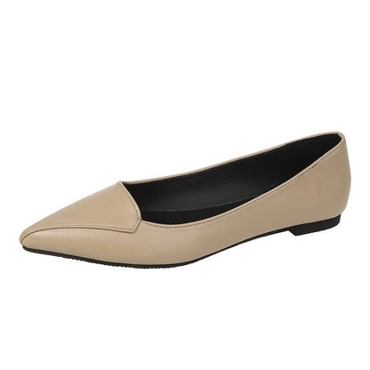Sapatilha feminina preta slip on confortável — look casual