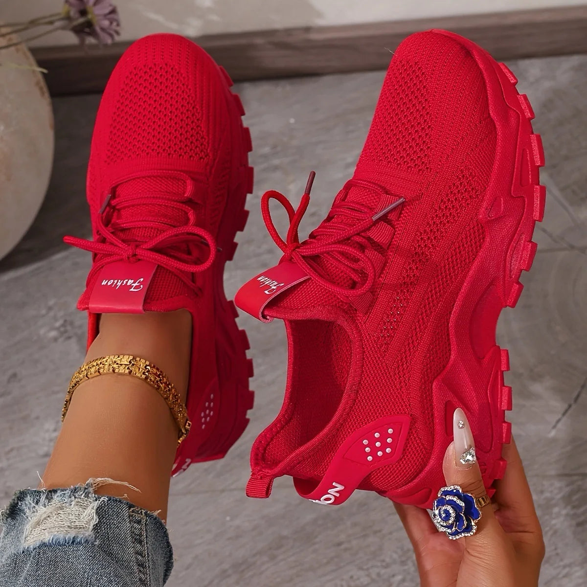 Tênis feminino esportivo mesh sola macia preto — lateral